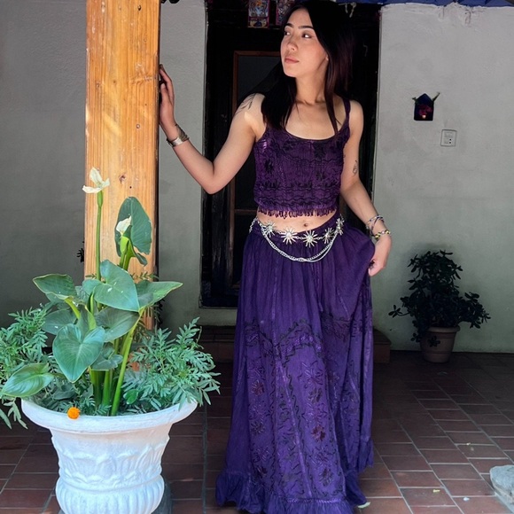 Vintage Vibe Purple Skirt and Top Set - Picture 4 of 12